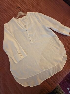 Chico's White No-Iron Linen Tunic
